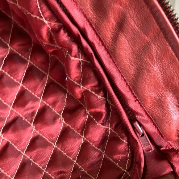 Danier Leather Moto Jacket Fitted Silhouette with removable quilted lining - Picture 4 of 8